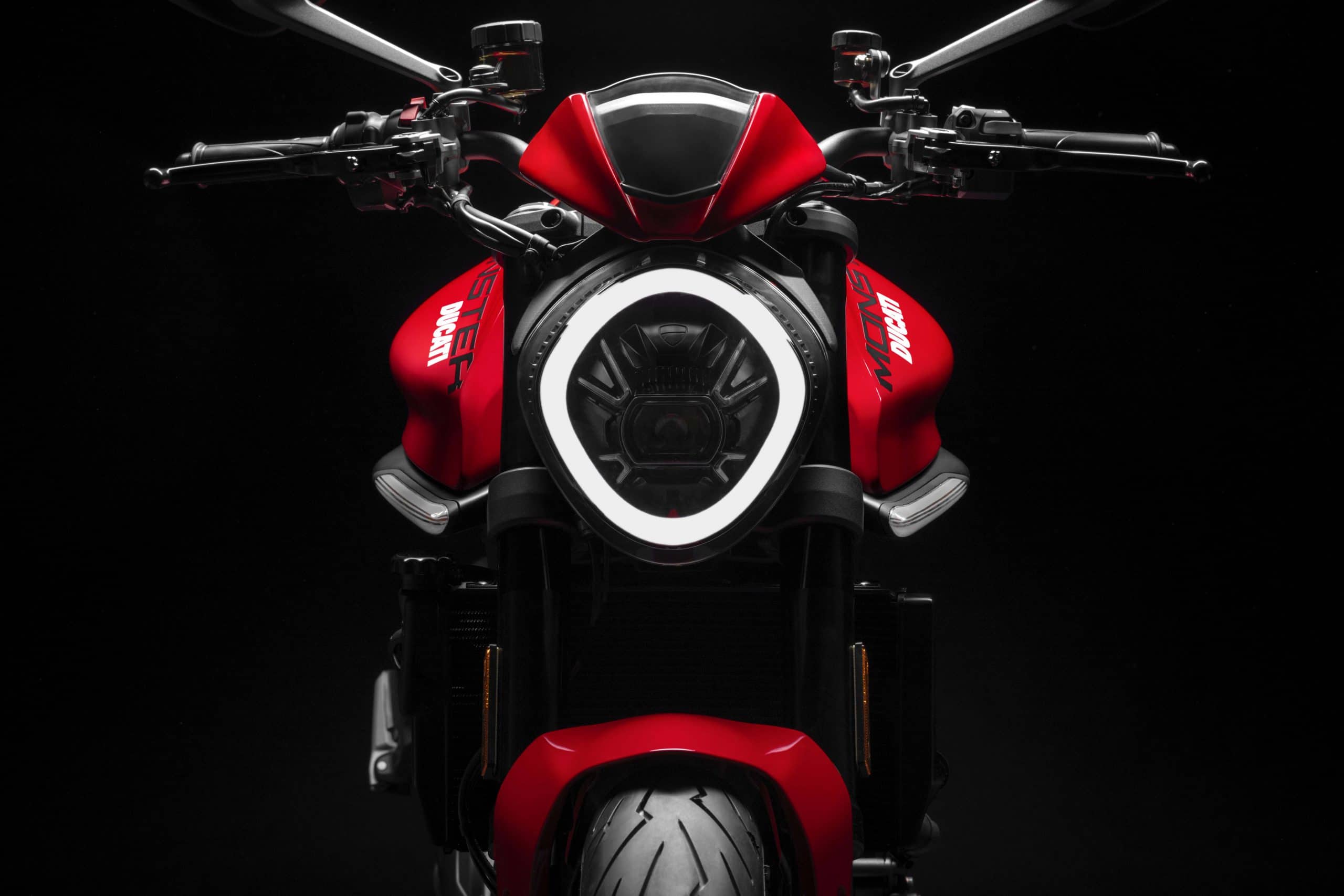 เปิดราคา All New Ducati Monster 937 ด้านหน้า